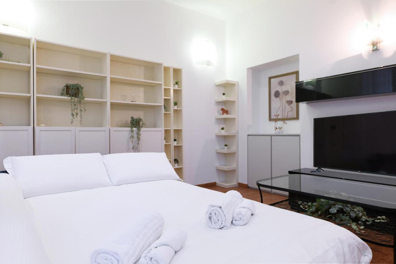 Ferienwohnung Primopiano - Pellegrino Rossi B Mailand Exterior foto