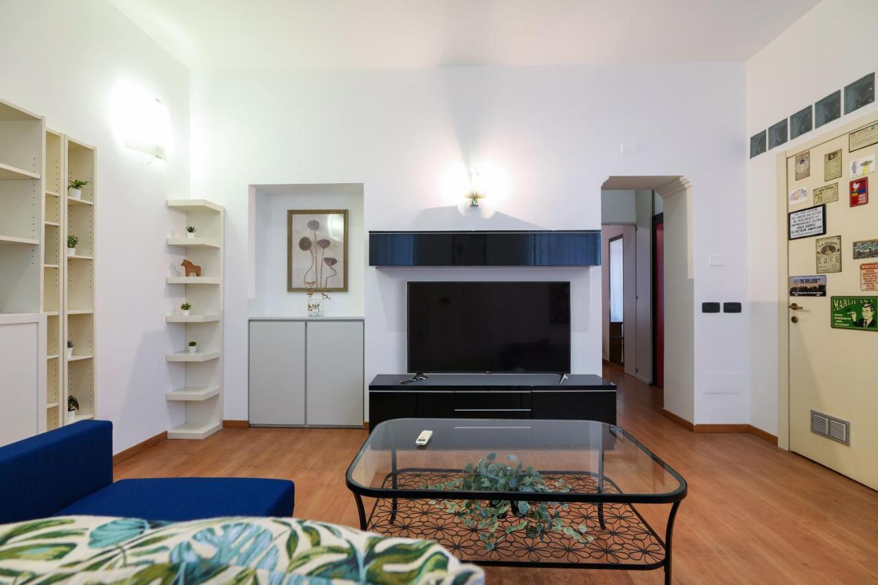 Ferienwohnung Primopiano - Pellegrino Rossi B Mailand Exterior foto
