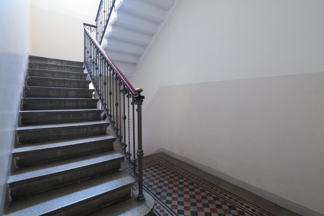 Ferienwohnung Primopiano - Pellegrino Rossi B Mailand Exterior foto