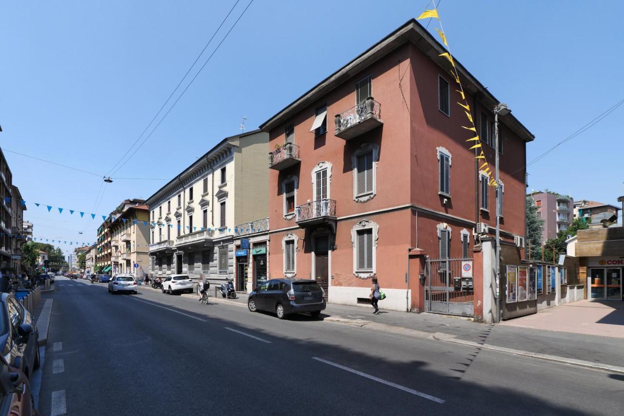 Ferienwohnung Primopiano - Pellegrino Rossi B Mailand Exterior foto